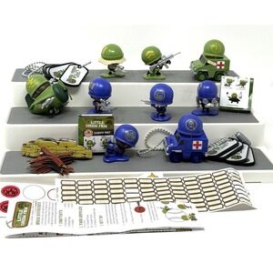 Awesome Little Green Men Blue Green Army Figures Lot of 9 w/ Tags Stickers Fence